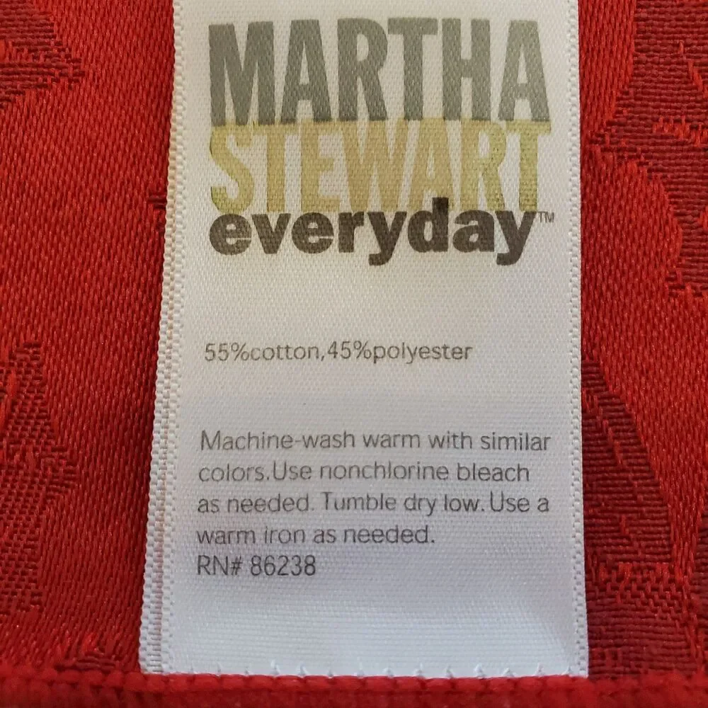 Martha Stewart Everyday Red Poinsettia & Holly Cloth Napkins Set of 4 Vintage